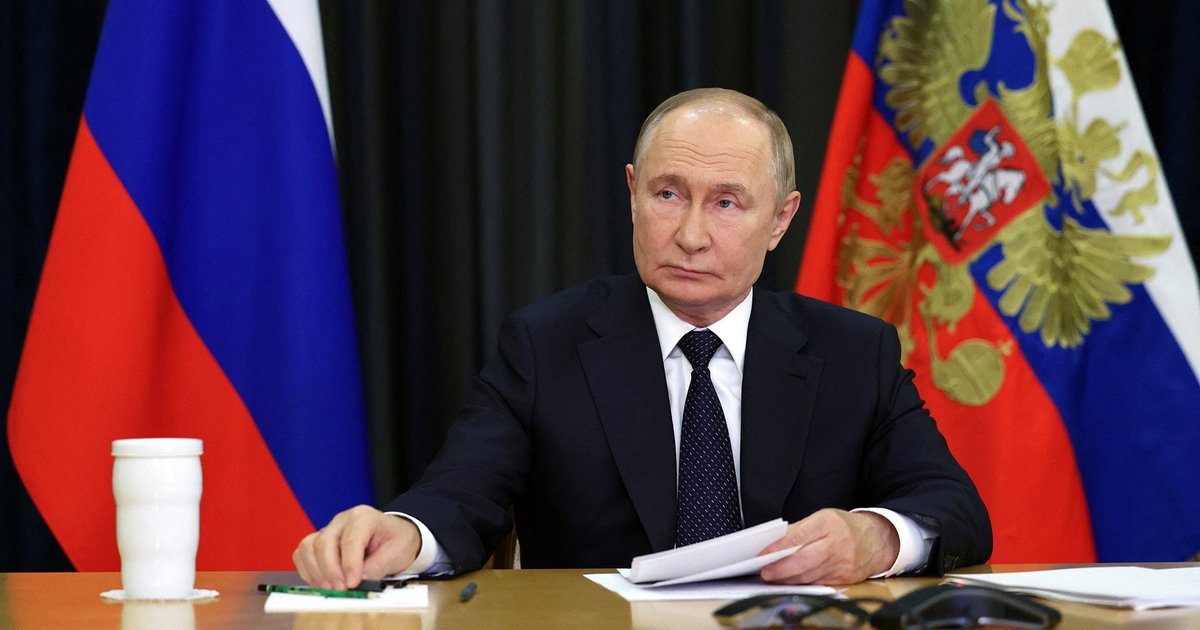 Key Statements by Putin from Economic Meeting: ‘Sharp Edge’ and Shadow Sector