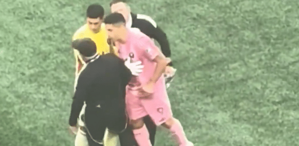 Luis Suárez Punished in the USA After Spitting on Opponent; Check out the Suspension