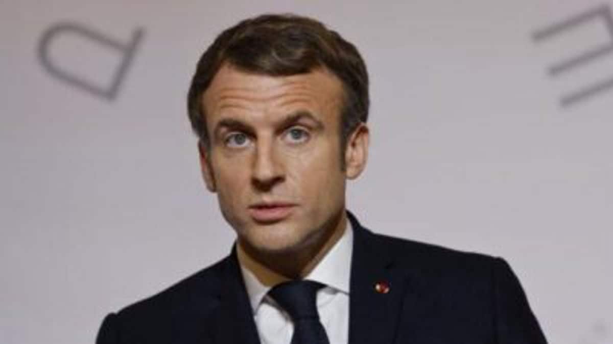 Macron Signals Sanctions on Iran to be Reimposed by Month-End