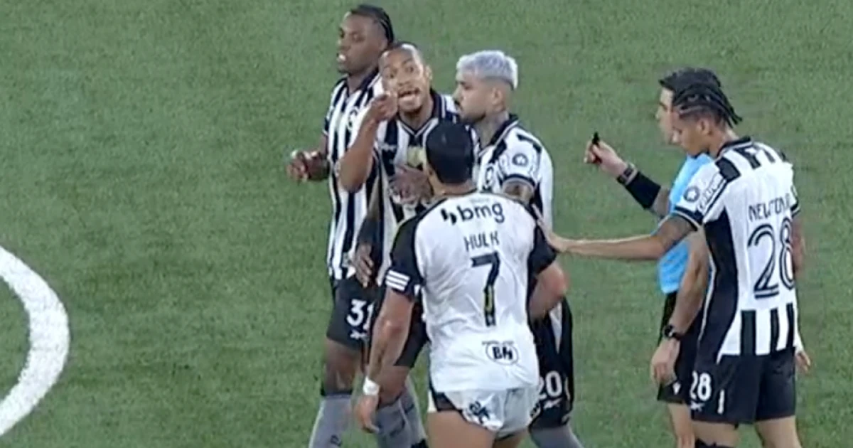 Marlon Freitas confronts Hulk: ‘Insult my mother outside and see what happens’
