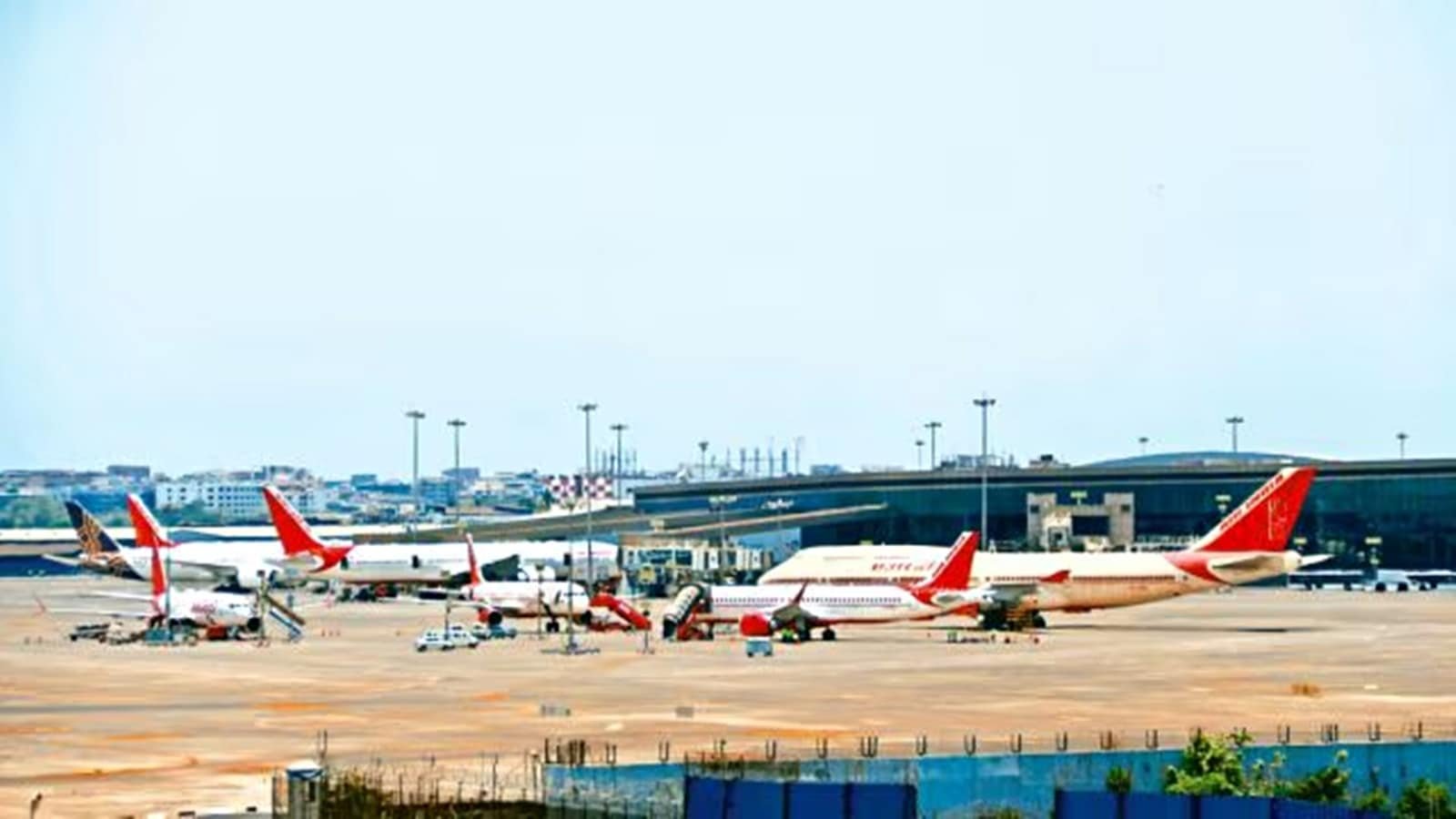 mumbai airport records over 5 million international arrivals in 8 months