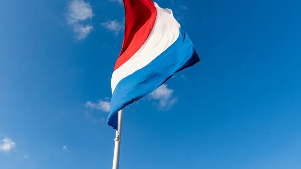 netherlands returns java mans skull to indonesia and more