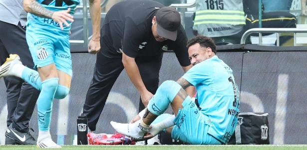neymar feels thigh injury and becomes doubtful for santos classic