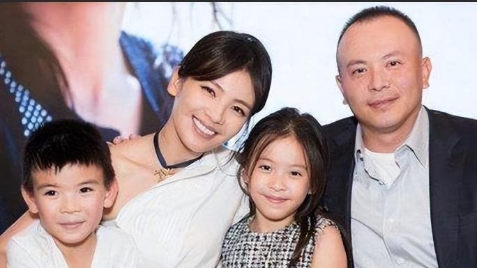 no more pretense wang ke takes advantage of liu tao and turns against her in seconds2c the answer is clear