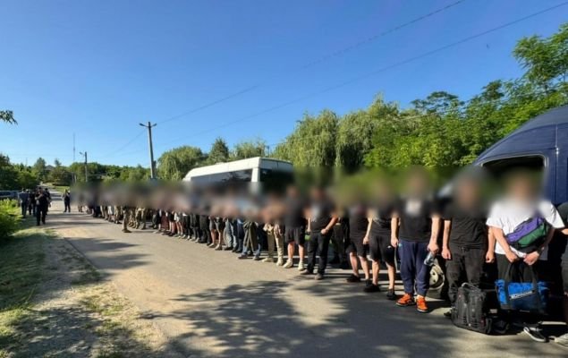 organizers of ukrainian draft dodgers smuggling channel arrested in poland