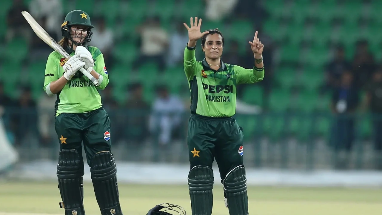 Pakistan Women’s Team Faces Ban After Sidra Ameen’s Political Celebration