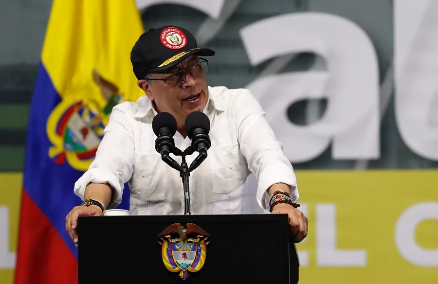 Petro accuses Colombian mayors traveling to the US of committing a crime by trying to supplant him