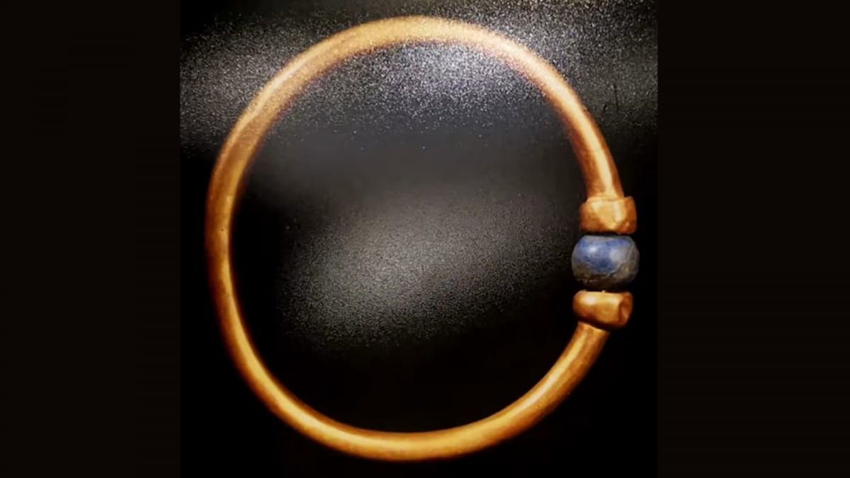 priceless 32c000 year old pharaohs gold bracelet melted down2c sold for just rs 3.53 lakh