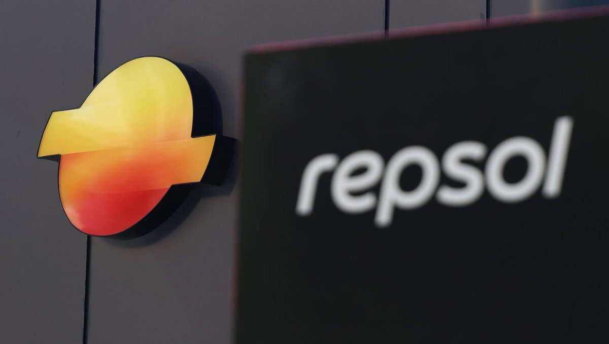 economía. repsol se desprende de sus últimos activos de 'upstream' en asia con la venta de dos bloques en indonesia