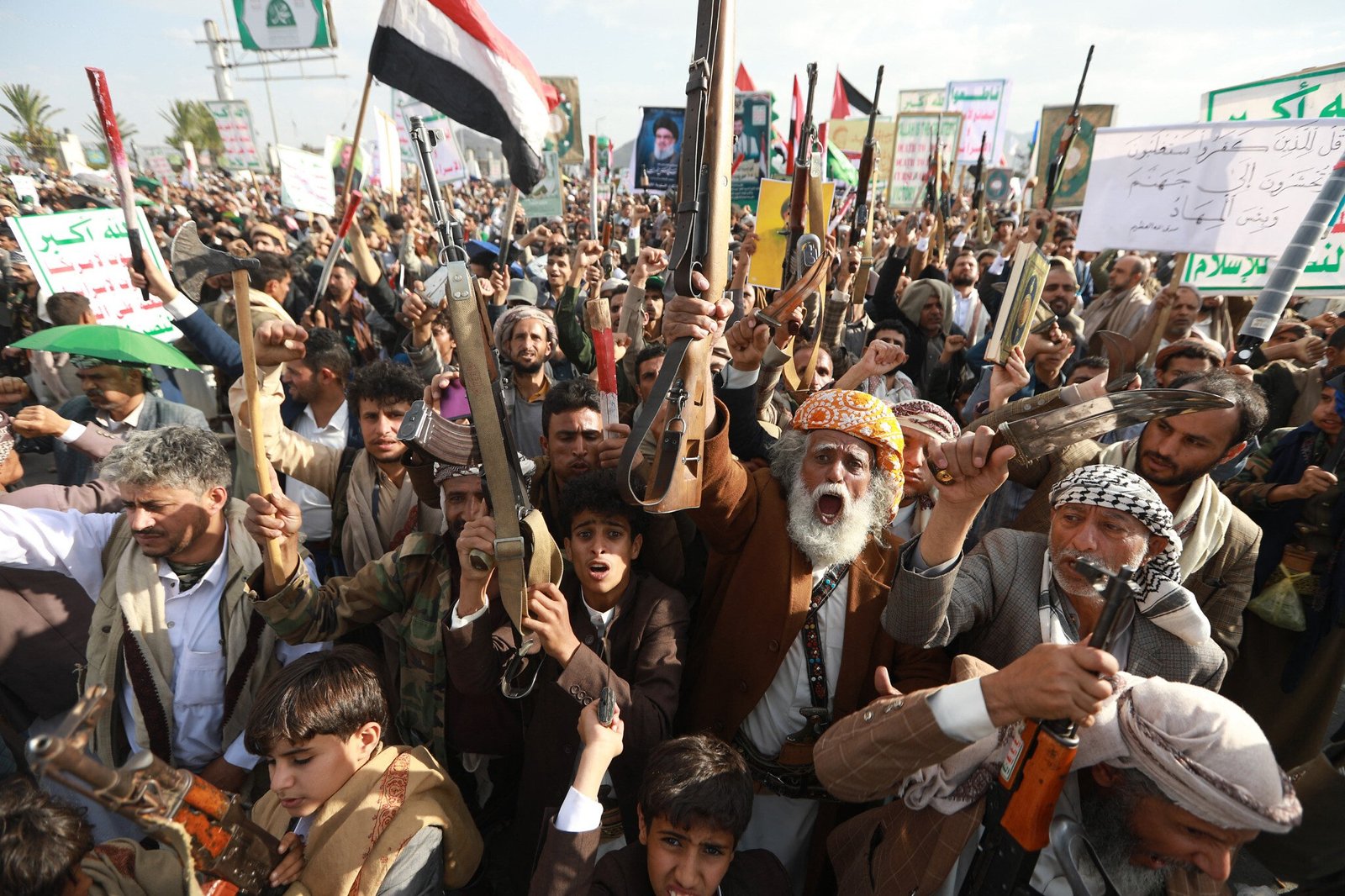 Ship Set Ablaze in Gulf of Aden After Likely Houthi Attack