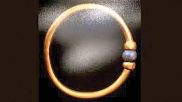 stolen 32c000 year old pharaoh bracelet melted down for gold2c egypt reveals