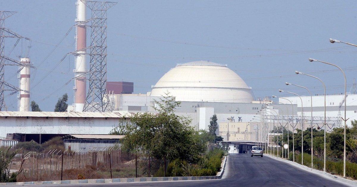 Tehran and Moscow Sign Agreement for Construction of New Nuclear Power Plants in Iran