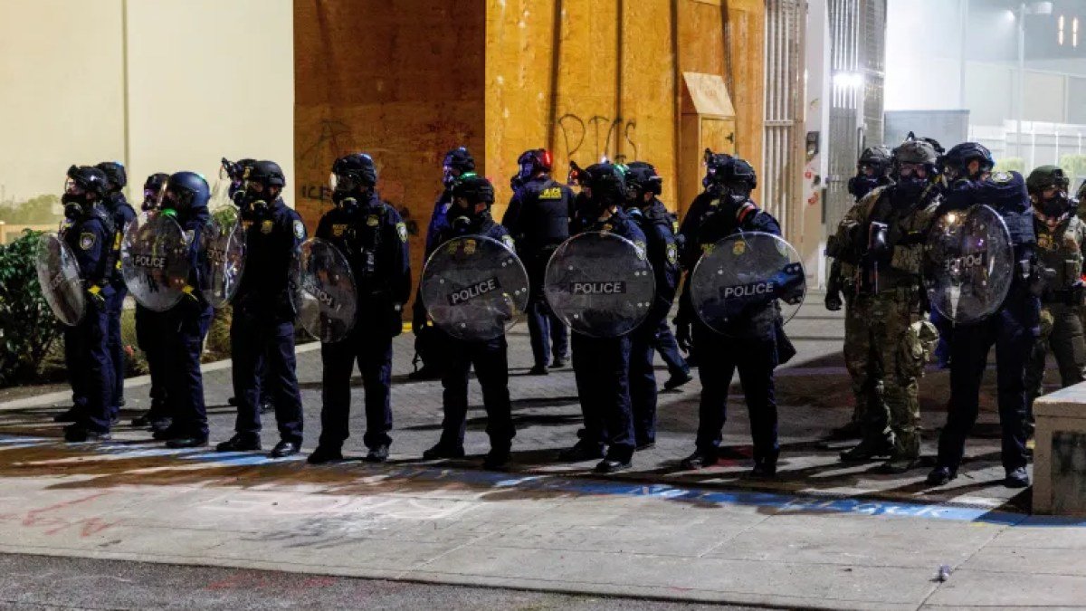 trump orders deployment of troops to portland and ice facilities in the us