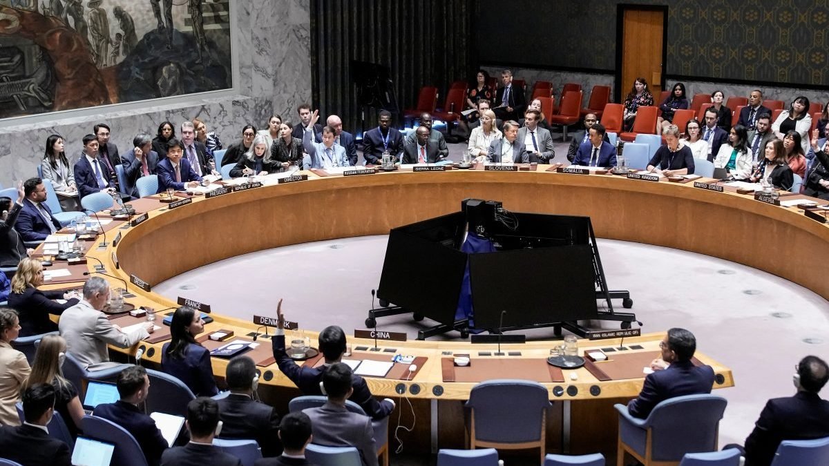 un sanctions reimposed on iran over alleged nuclear deal violation