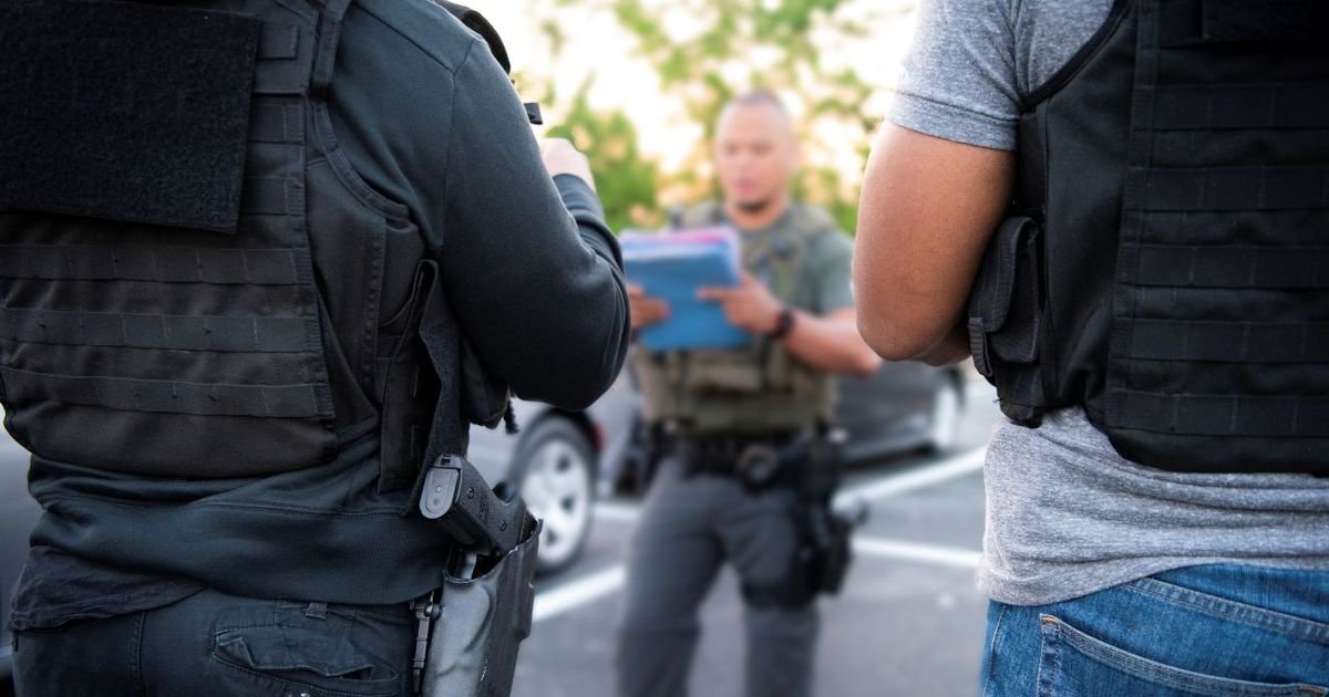 US Agrees with Iran to Deport 120 out of 400 Iranians Who Entered Irregularly