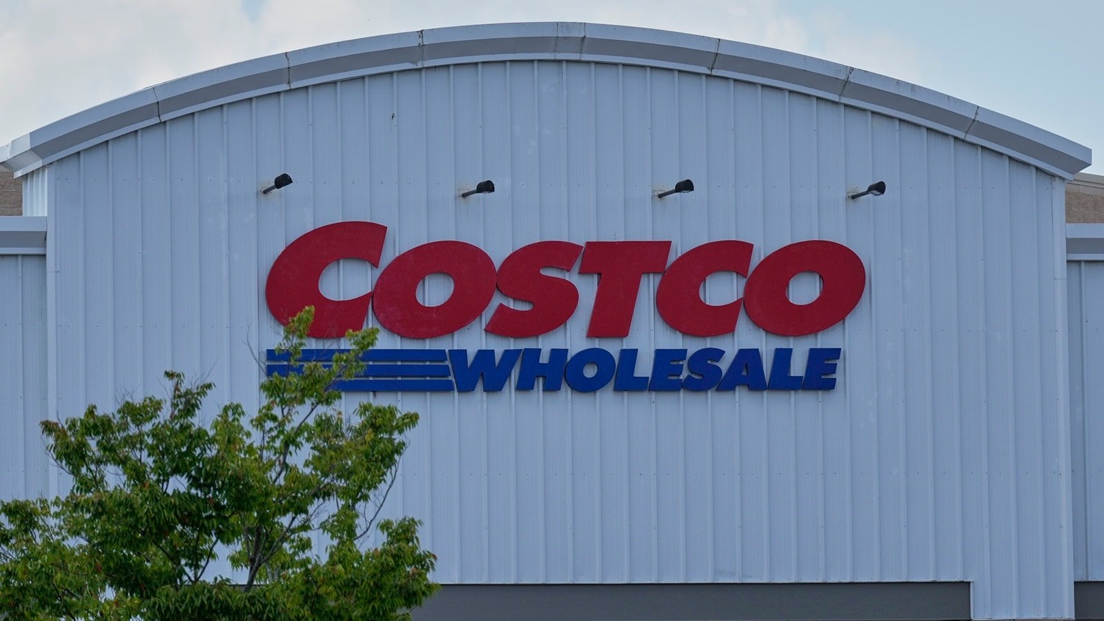 US Blocks Iranian Diplomats from Shopping at Costco Amid UN General Assembly Session