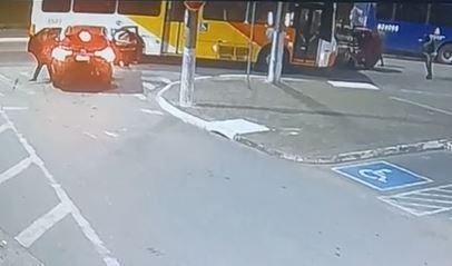 Video: Former police chief shot dead with rifle on the coast; car overturned