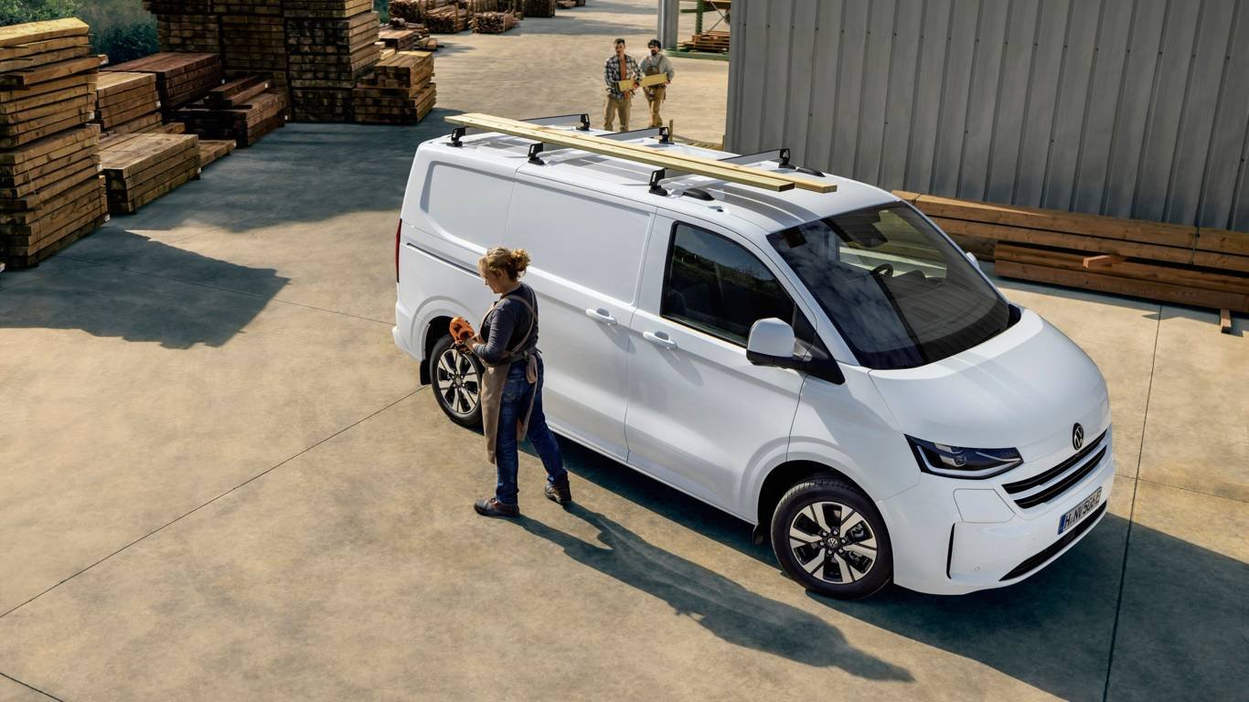 volkswagen transporter conquers australia with all wheel drive and powerful diesel engine