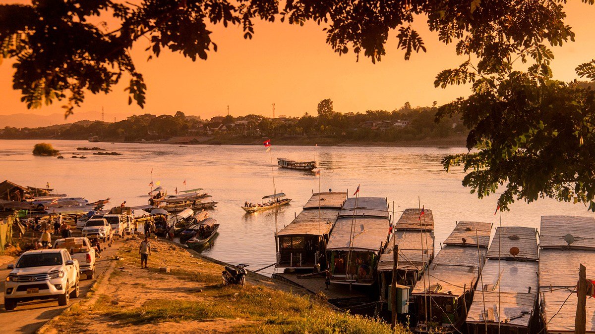 Where is hot in November? 16 best places for sun