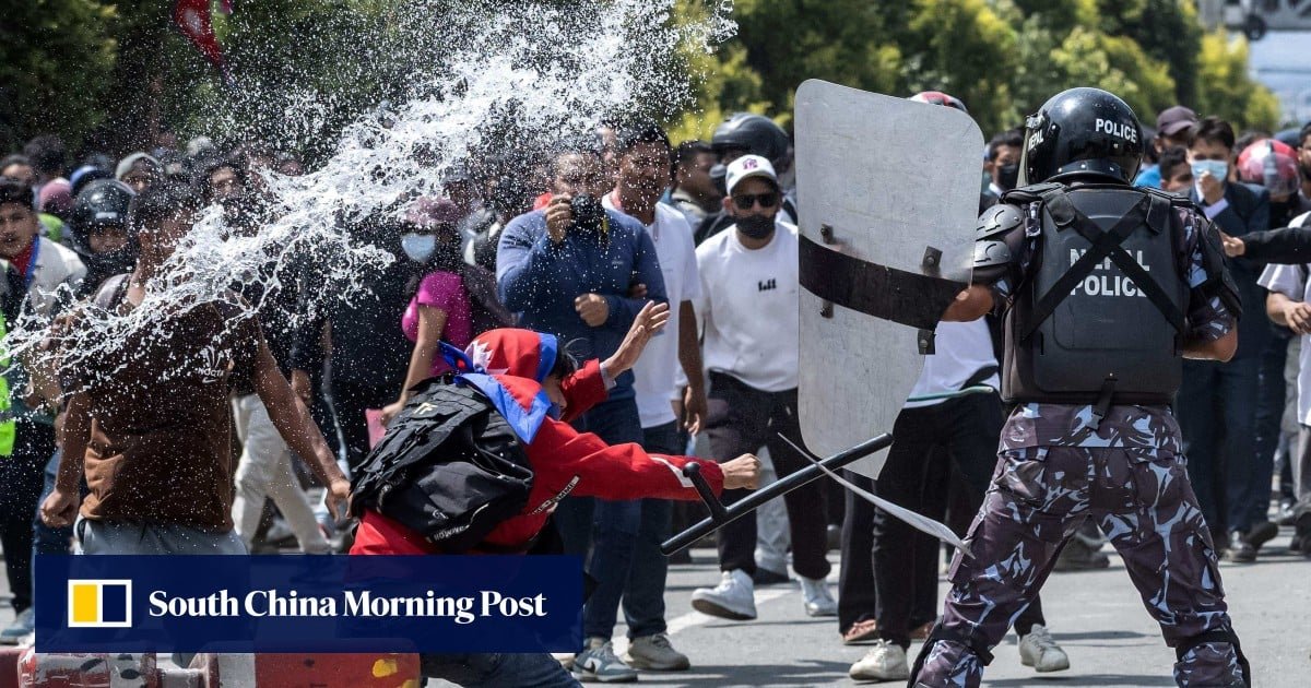 Youth Movements and International Relations: A Discussion on Letters From Readers