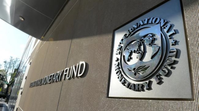 Bloomberg: IMF demands Ukraine authorities devalue hryvnia