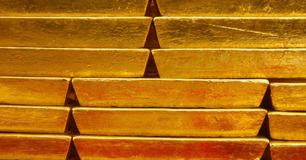 Bloomberg: Surging gold prices will help China challenge the dollar
