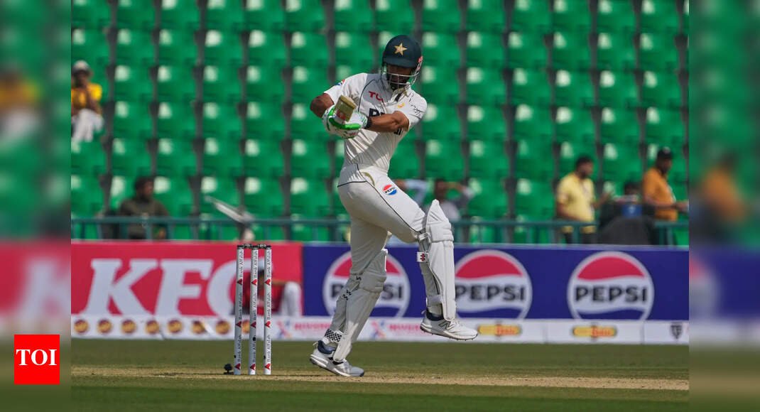 Drama Unfolds as Pakistan Skipper Mistakenly Called ‘India Captain’ During PAK vs SA 1st Test; Video Goes Viral