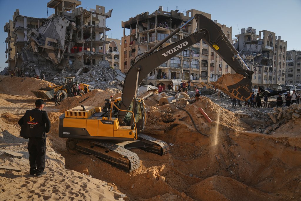 Egypt Team Assists Hamas in Locating Hostages’ Remains in Gaza