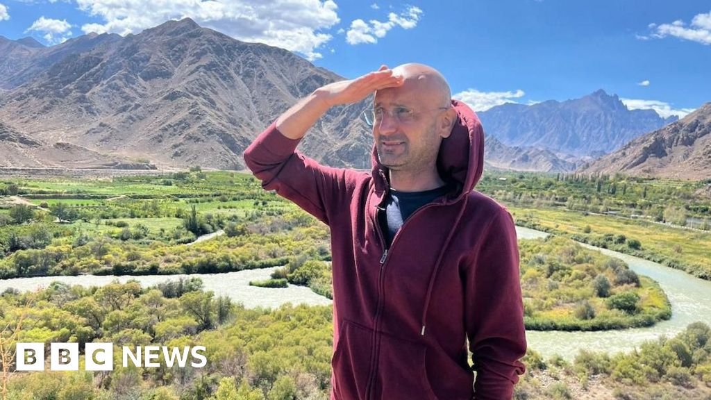 Exploring a Deserted Rail Station on Trump’s Path to Peace in the South Caucasus
