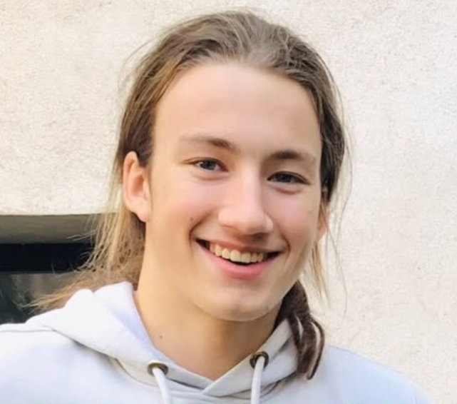 German charged with espionage, back in France after several months of arbitrary detention in Iran