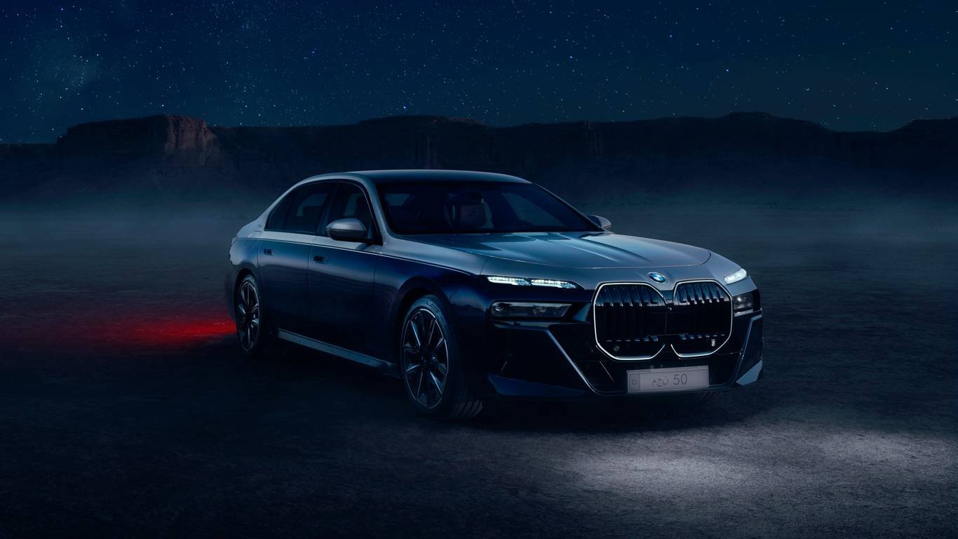 German Technology with Eastern Elegance: BMW Unveils 7-Series Worthy of a Sheikh