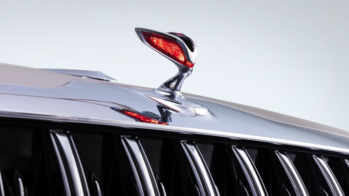 Hongqi Responds to Refusal to Register New Cars in Russia