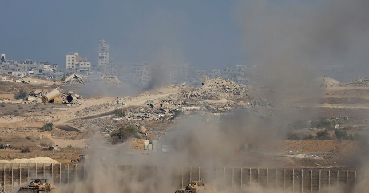 Israeli Forces Strike Gaza on War Anniversary as Hamas and Israel Discuss Trump Plan
