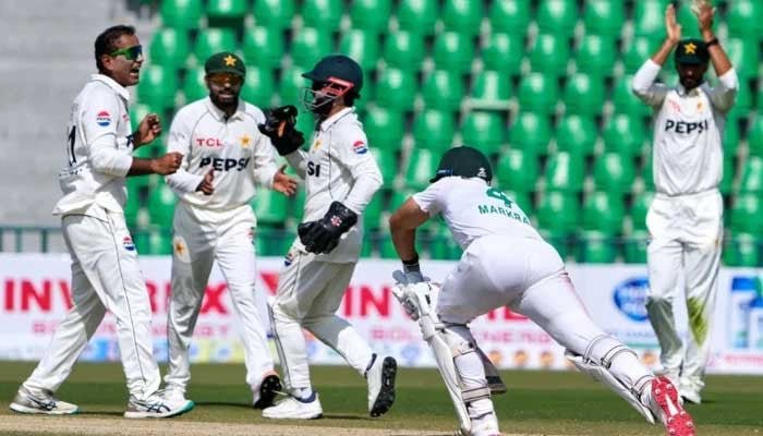 Lahore Test: South Africa Resumes at 216/6 Against Pakistan