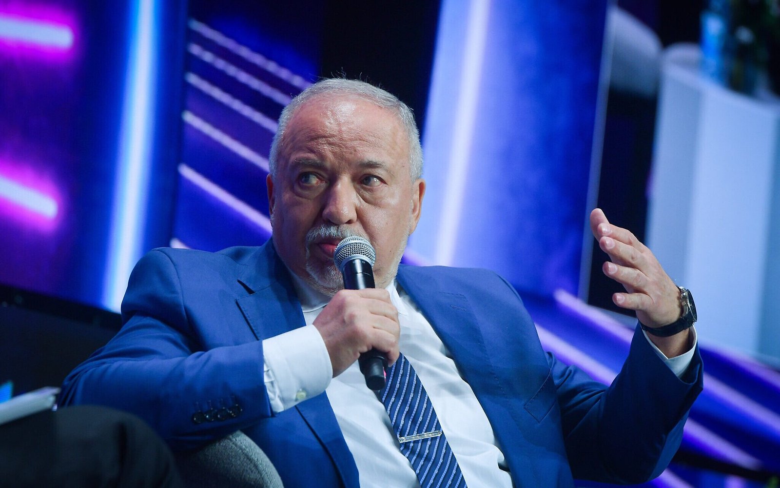 Liberman warns Iran preparing surprise attack; IDF says no change to guidelines