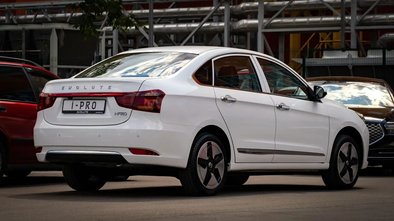 Nissan, Zeekr and Tesla: The Hottest Electric Car Brands in Russia