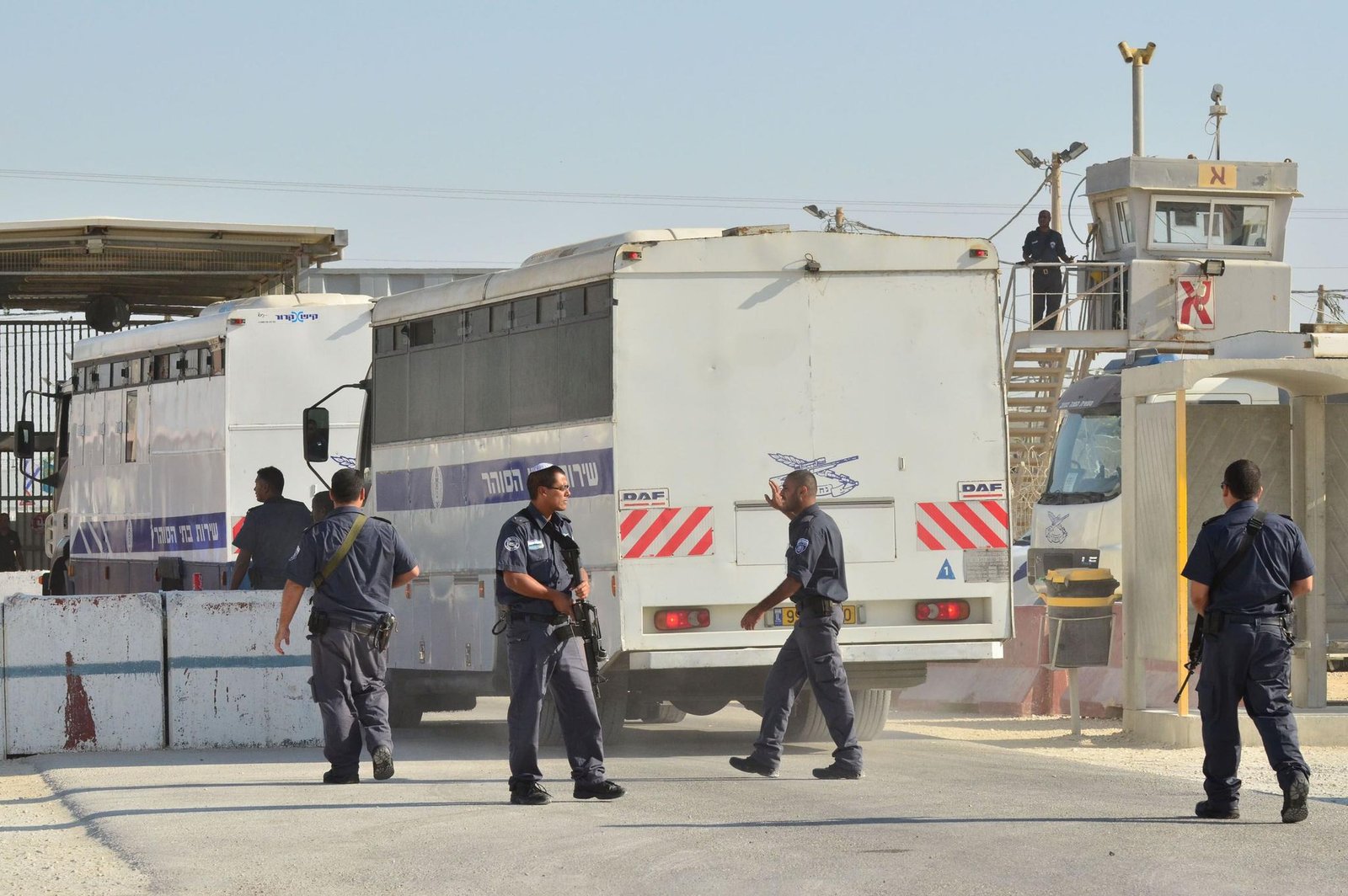 Norwegian Spokesperson: Gaza Activists Detained in Prison in Desert Between Gaza and Egypt