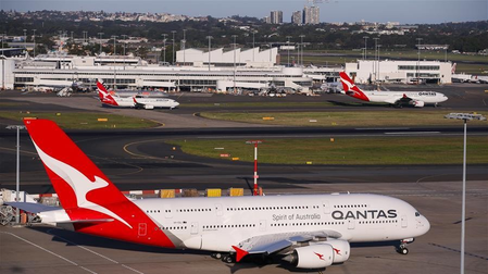 Qantas flight to South Africa forced to return to Sydney due to technical fault