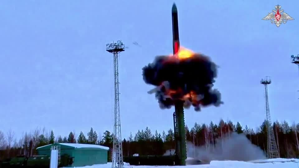 Russia Threatens to Conduct Nuclear Tests if US Initiates Them