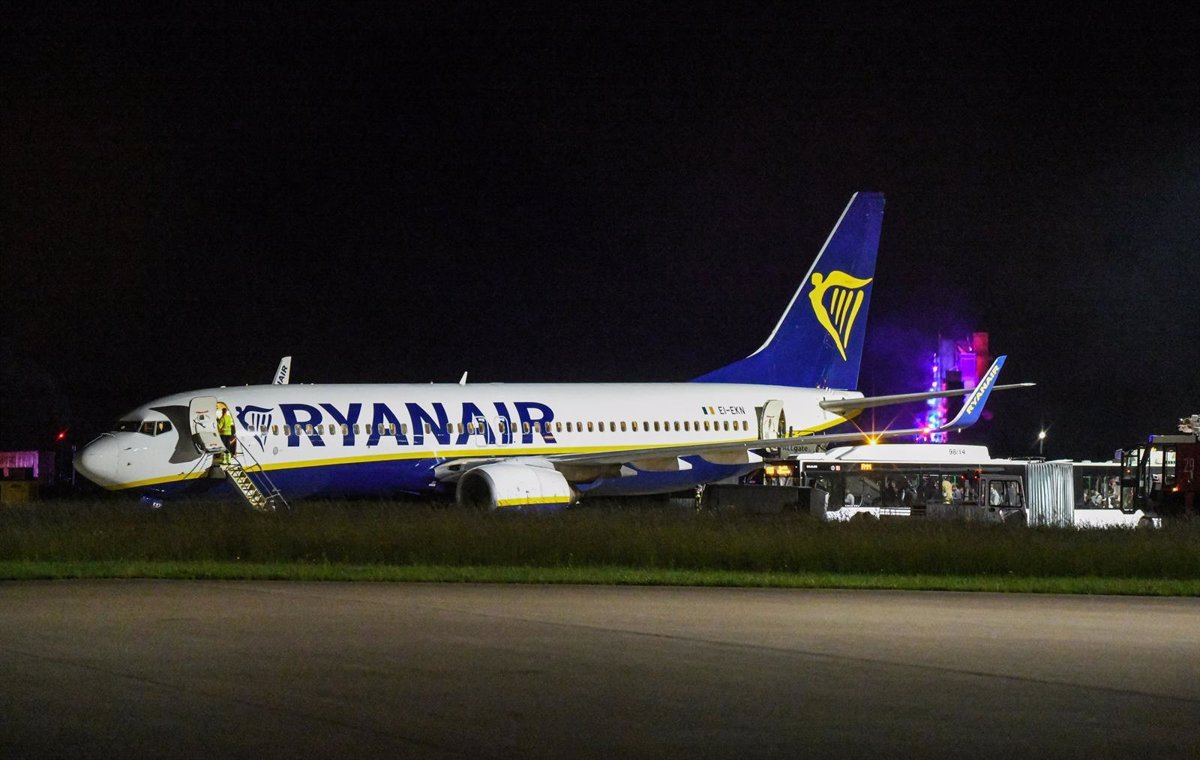 Ryanair Workers at Santiago Airport to Go on Strike on October 20th