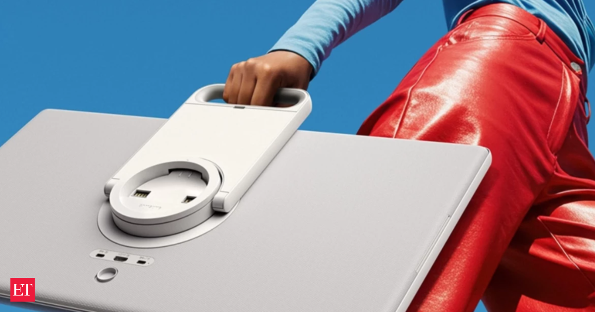 Samsung Moving Style: The Portable Smart TV with Battery-Powered Features and 27-Inch QHD Display