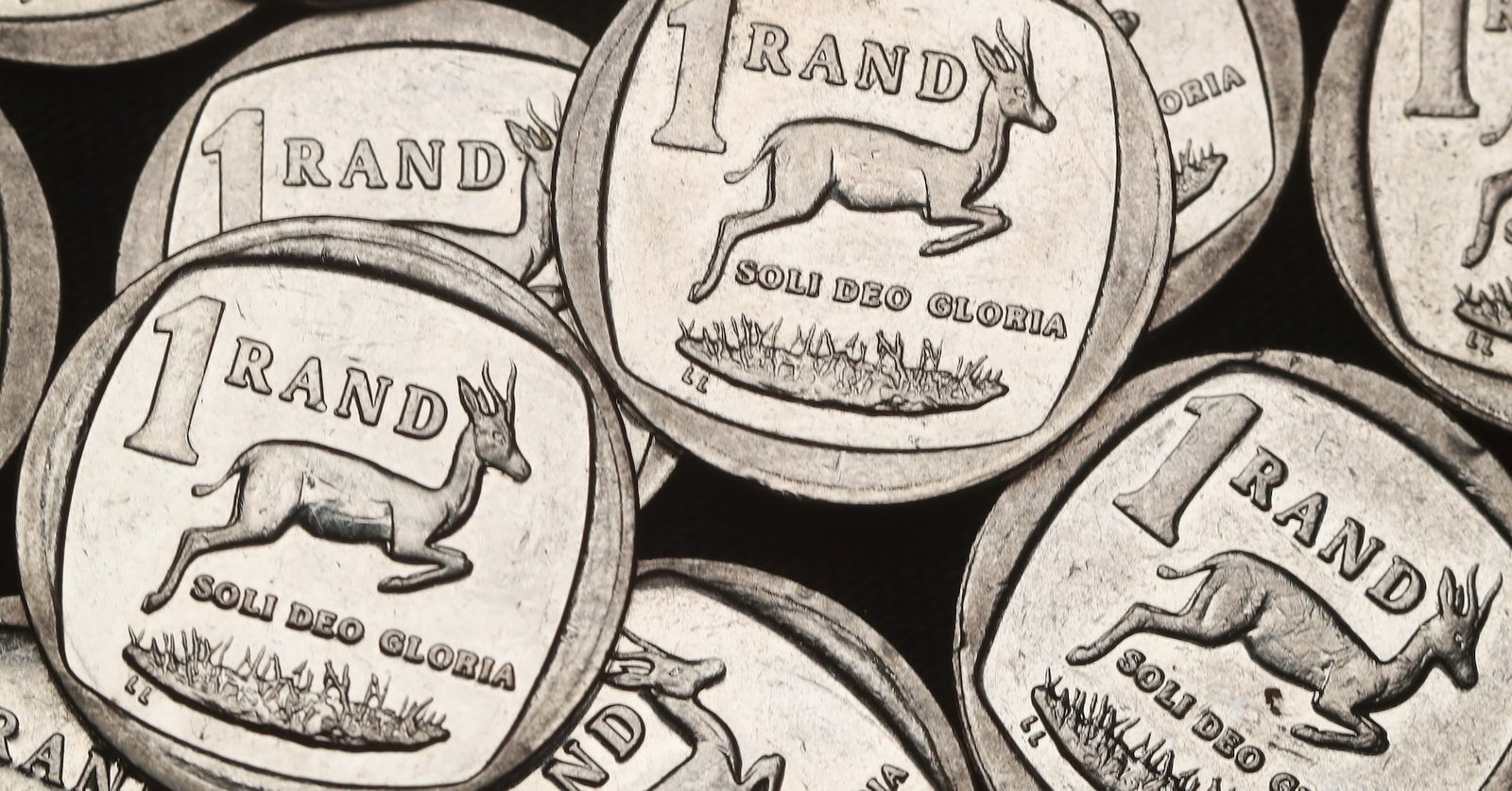 South African Rand Weaker as Markets Assess Impact of US Government Shutdown
