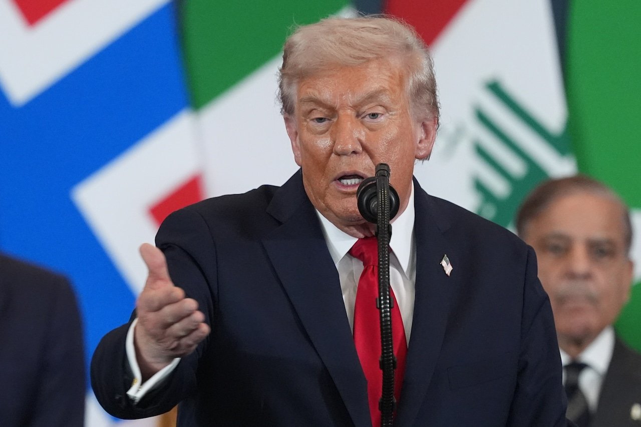 Trump’s Awkward Moment with French Leader at Gaza Summit