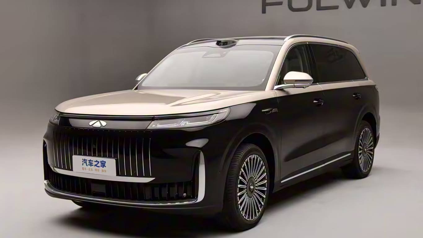 Week of Loud Debuts: Ferrari, Bugatti, and Chery Launch New Models in the Chinese Market