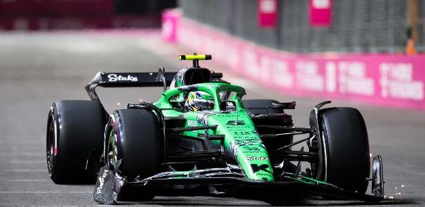 Bortoleto abandons in Las Vegas after another collision with rival