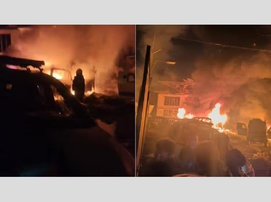 Breaking News: Explosion at Police Station in Srinagar Similar to Delhi Blast, 7 Dead