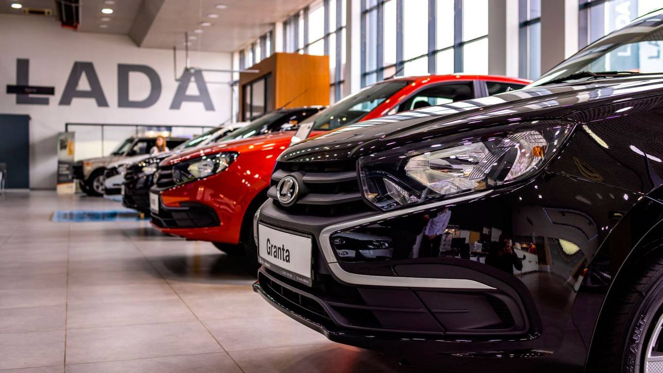 Competitors for Lada Cars in Russia: Ranking of the Cheapest Vehicles Revealed