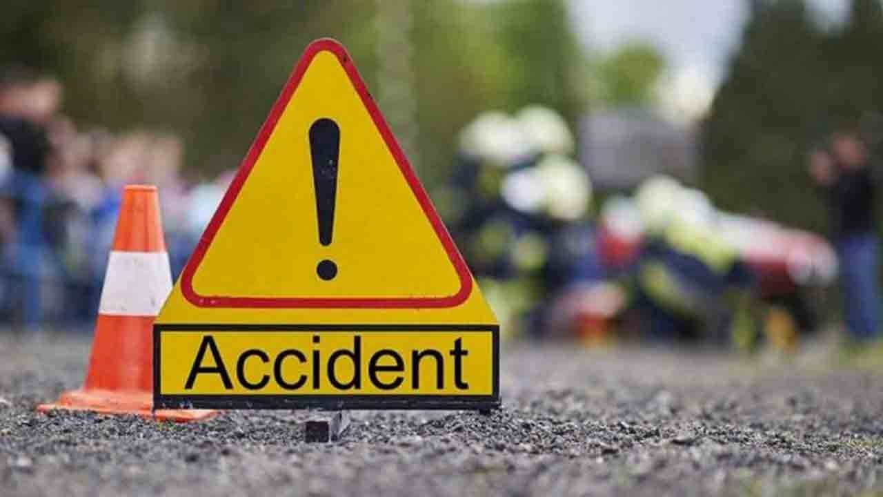 Fatal Road Accident in Jodhpur: 18 Dead in Tempo Traveller Collision!