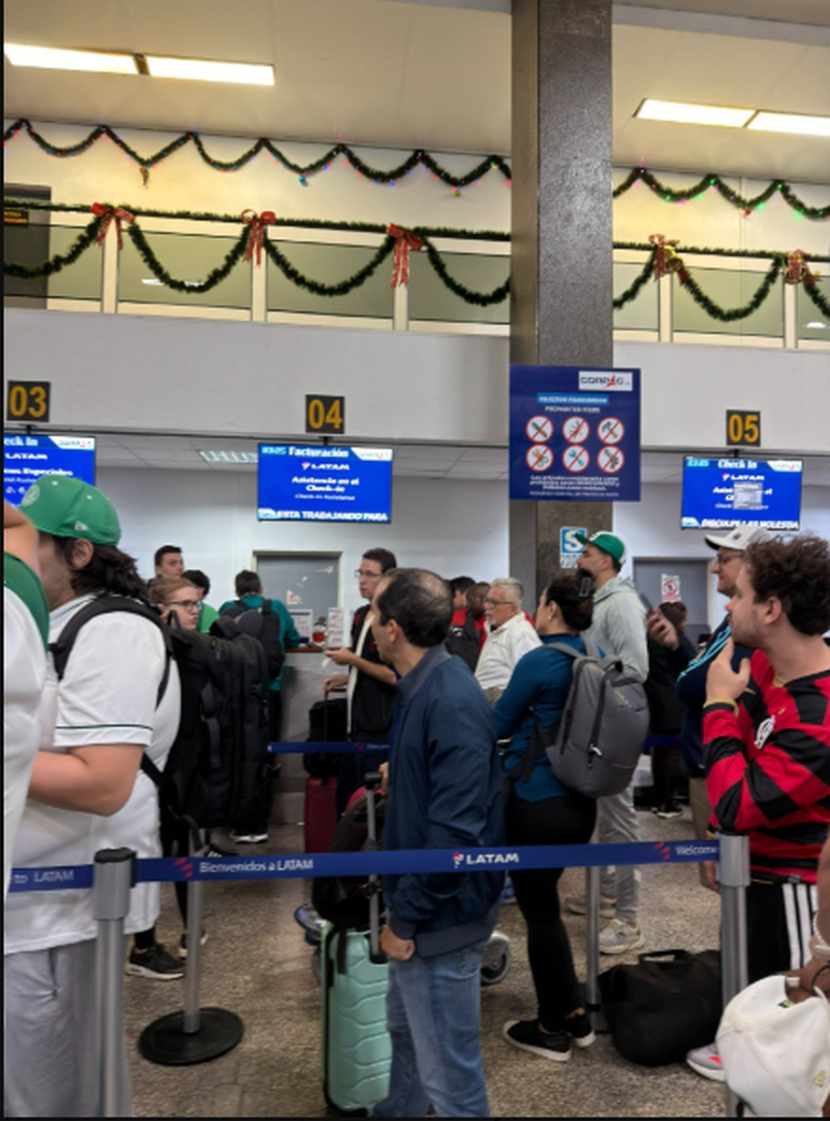Flamengo fans report being stranded at Cusco airport after Latam cancels flight to Lima
