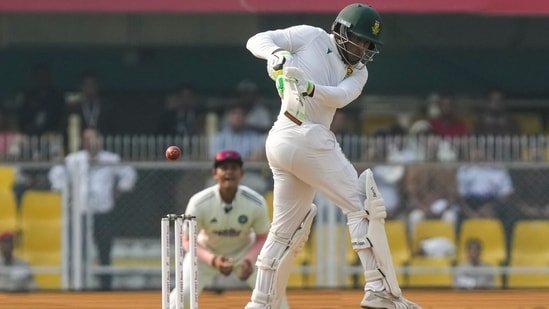 India vs South Africa Live Score, 2nd Test Day 2: DRS comes to Muthusamy’s rescue, SA cross 300; IND run out of ideas